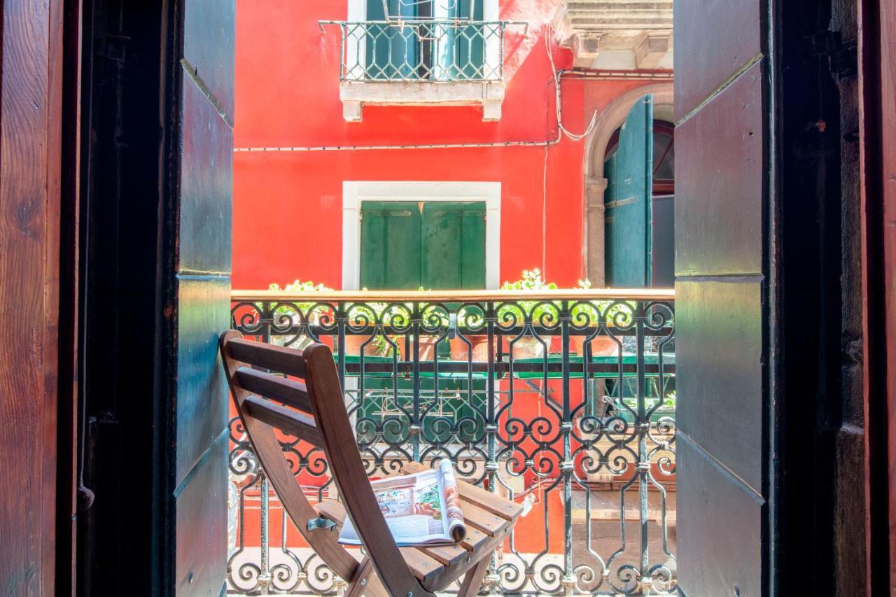 The Arsenal Large Apartment Venesia Bagian luar foto